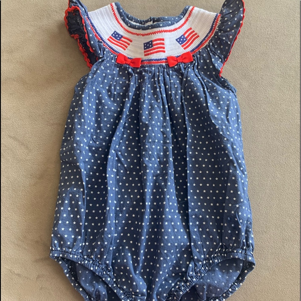 American Flag 🇺🇸 Smocked Bubble Romper 2T